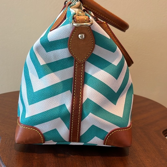 Dooney& Bourke Satchel Shoulder Bag Wavy Lines coated canvas green / Wh   Brown - Picture 6 of 17